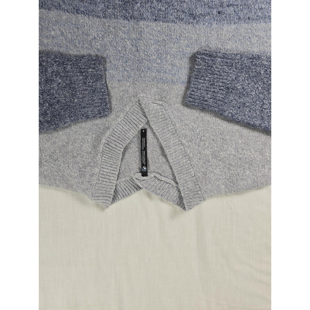 Kuhl Sweater Mens Small Blue Gradient Stripe Knit V Neck Pullover Winter